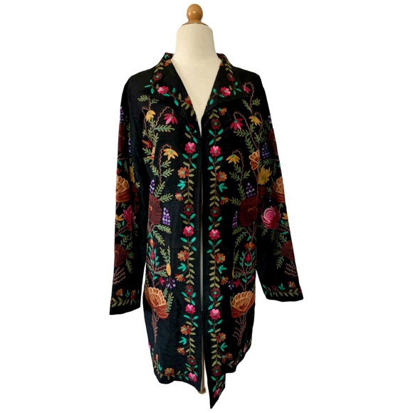 TravelSmith Jackets & Coats Travelsmith Vintage Floral Embroidered